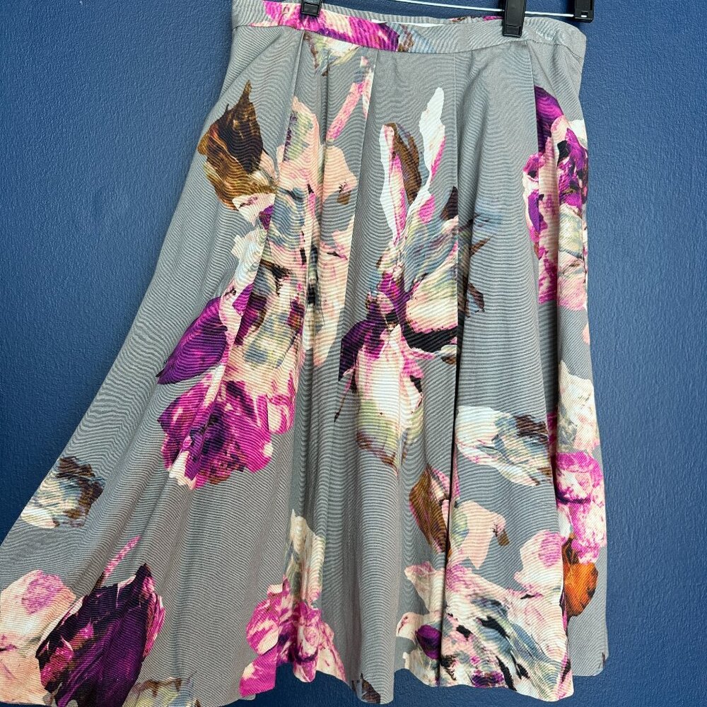 Trina Turk Pleated Skirt (Size 4)